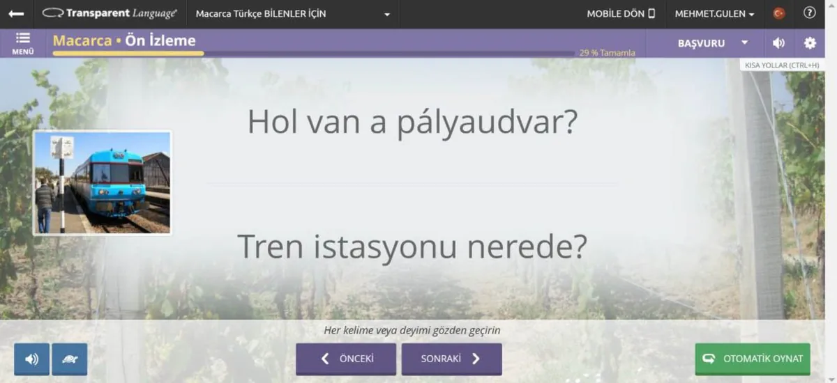 Transparent Language web arayüzünde Macarca dersi: Hol van a pályaudvar? – Tren istasyonu nerede?